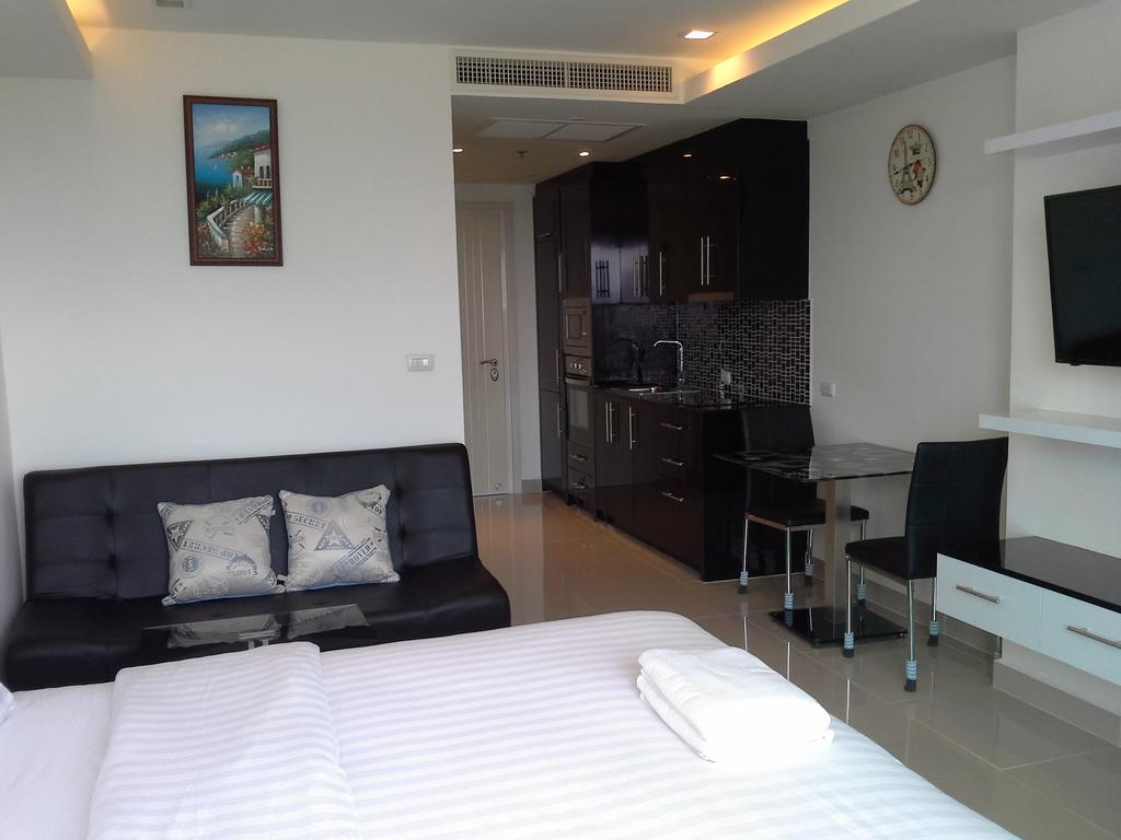 Cosy Beach View Apartments Pattaya Exterior photo